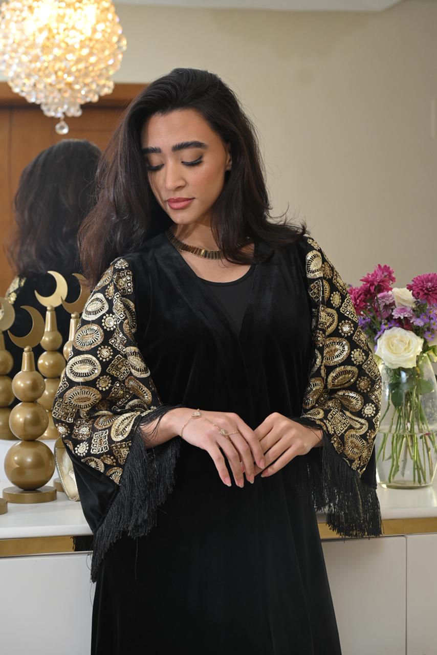 هيبة داكنة